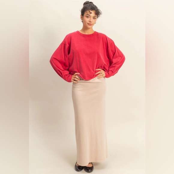Essential Skirt - Taupe - Picture 2 of 5